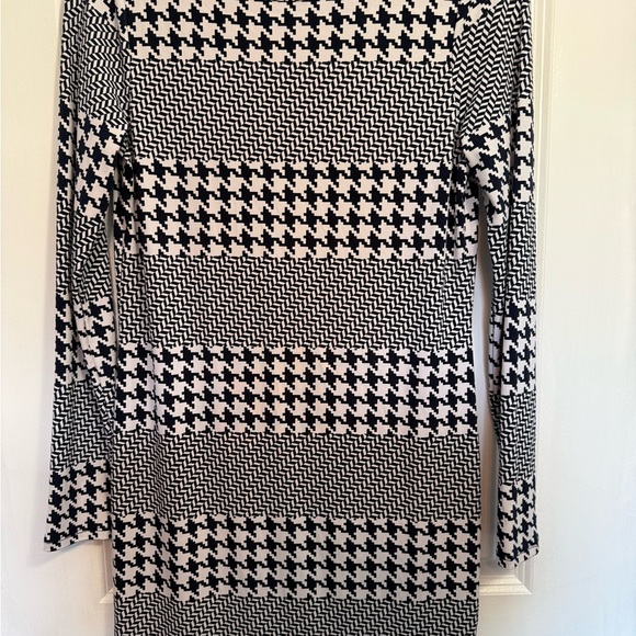 Michael Kors Black and White Houndstooth Dress - Picture 2 of 4